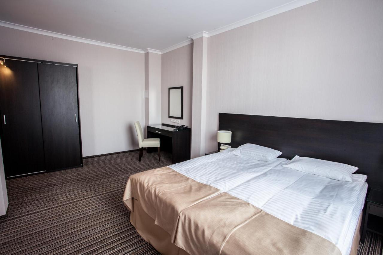 Optima Sumy Hotel Kültér fotó