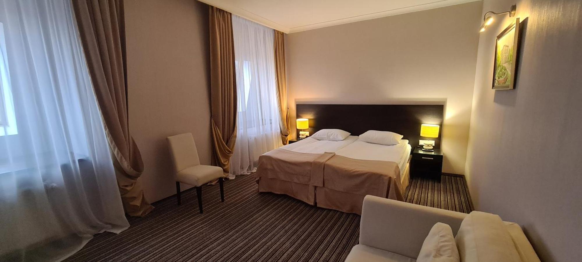 Optima Sumy Hotel Kültér fotó