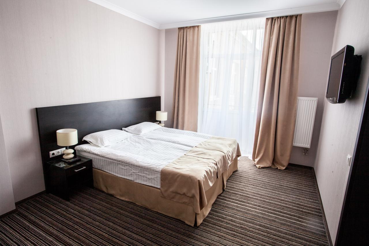 Optima Sumy Hotel Kültér fotó
