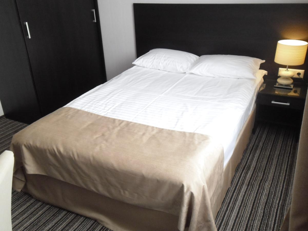 Optima Sumy Hotel Kültér fotó