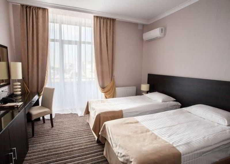 Optima Sumy Hotel Kültér fotó
